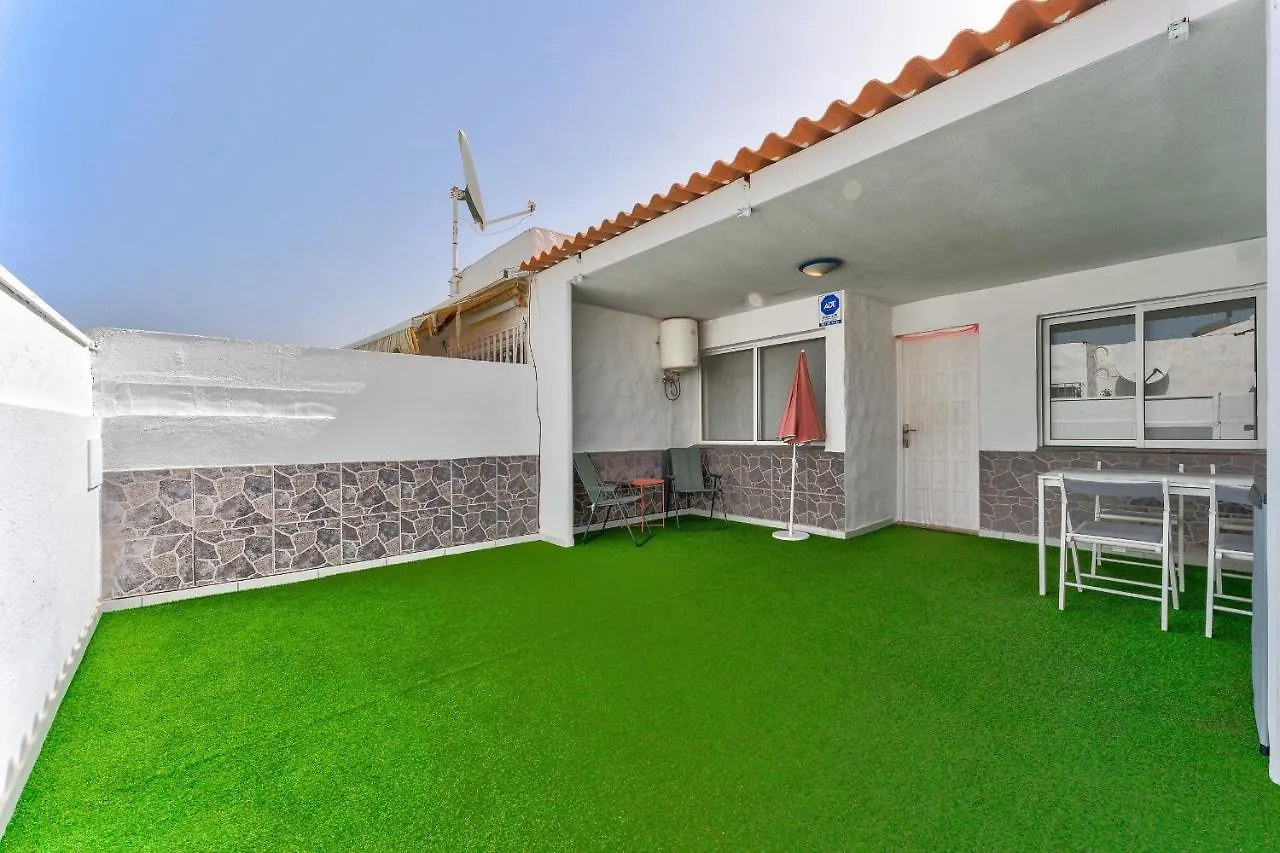 Cozy Apartment In Costa Del Silencio Aparthotel